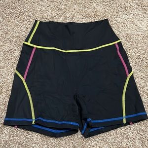 Buff bunny wave short